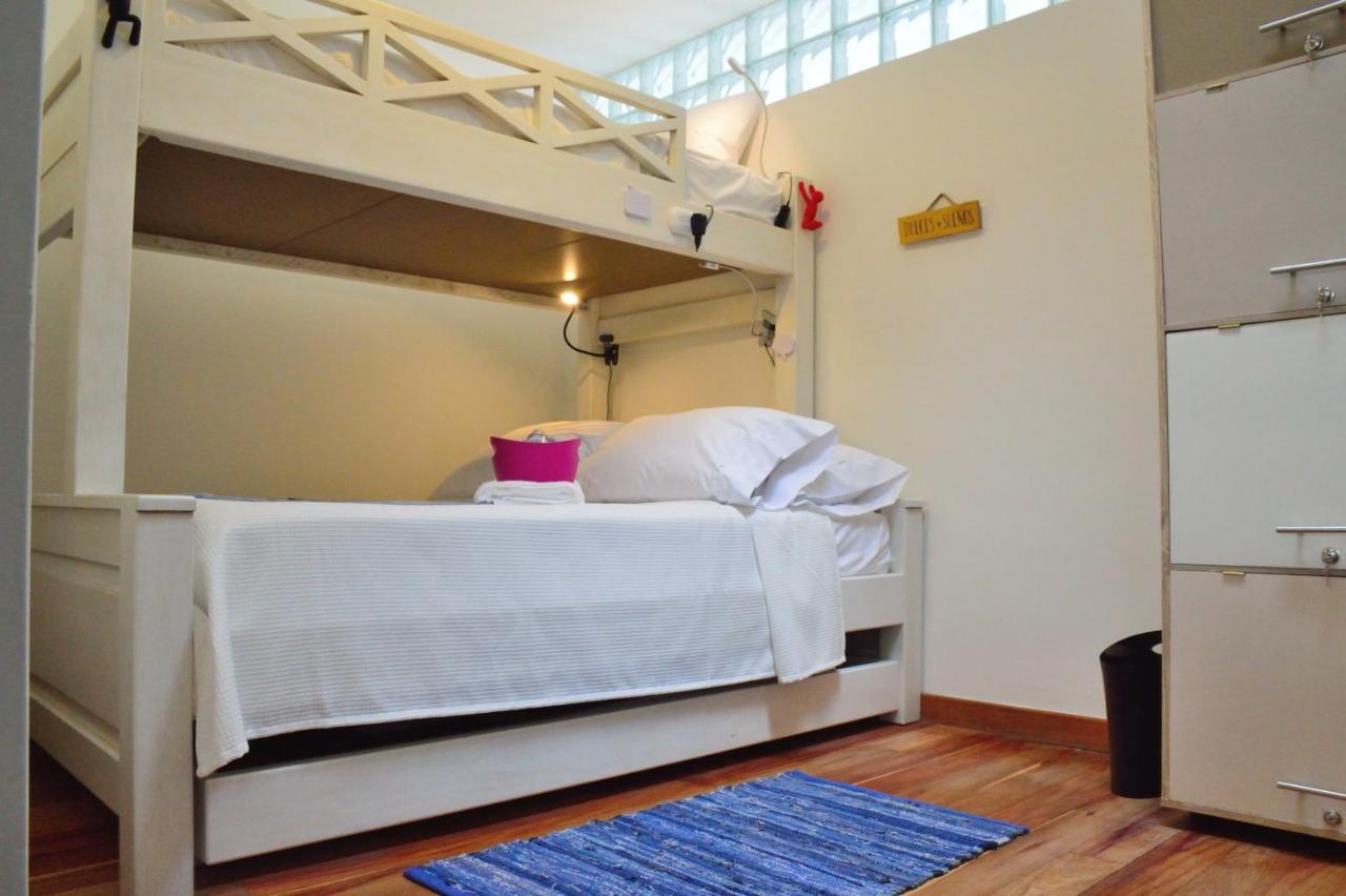 Mad Nomad Hostel โบโกตา ภายนอก รูปภาพ